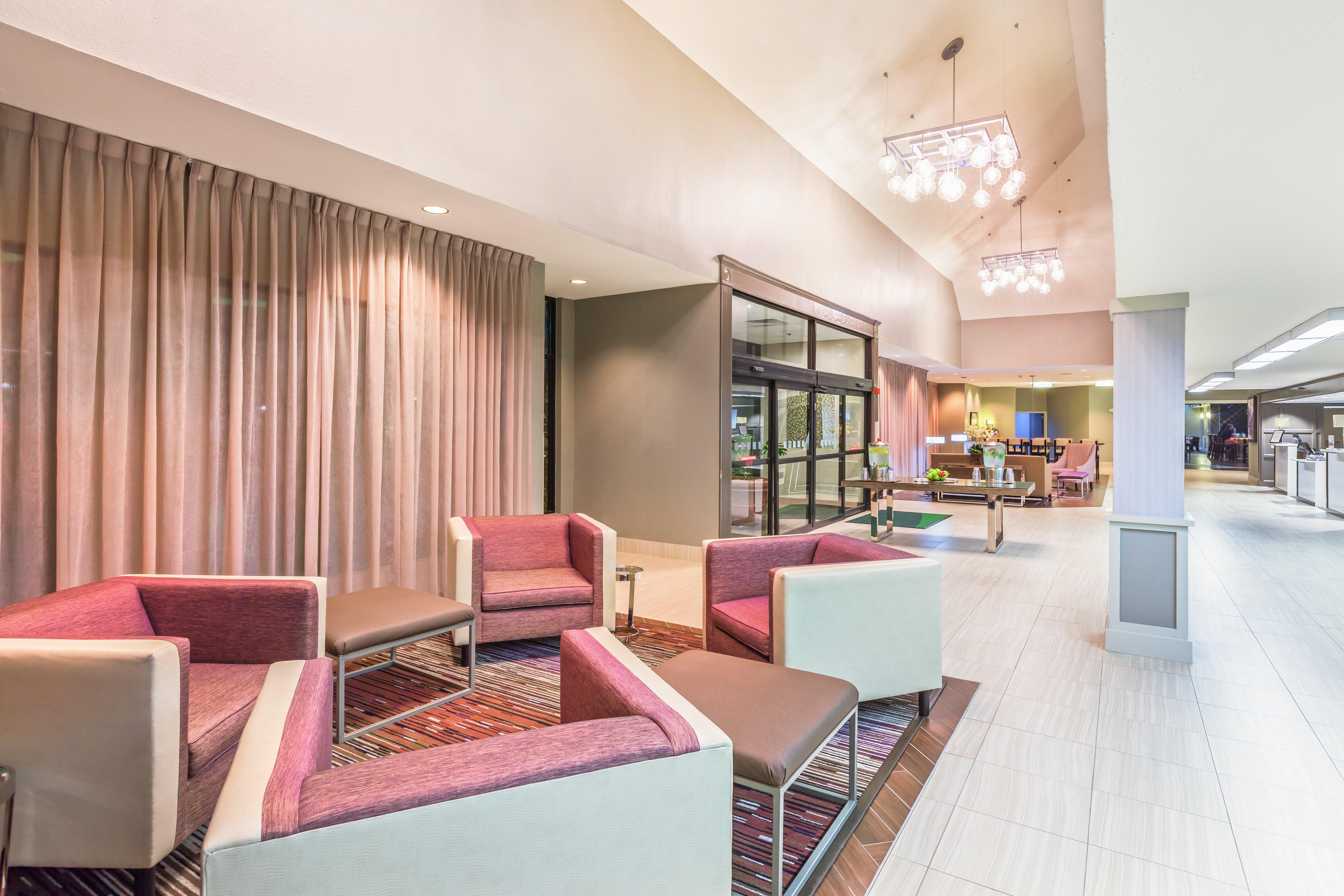 Holiday Inn Tyler - Conference Center By Ihg Exterior photo