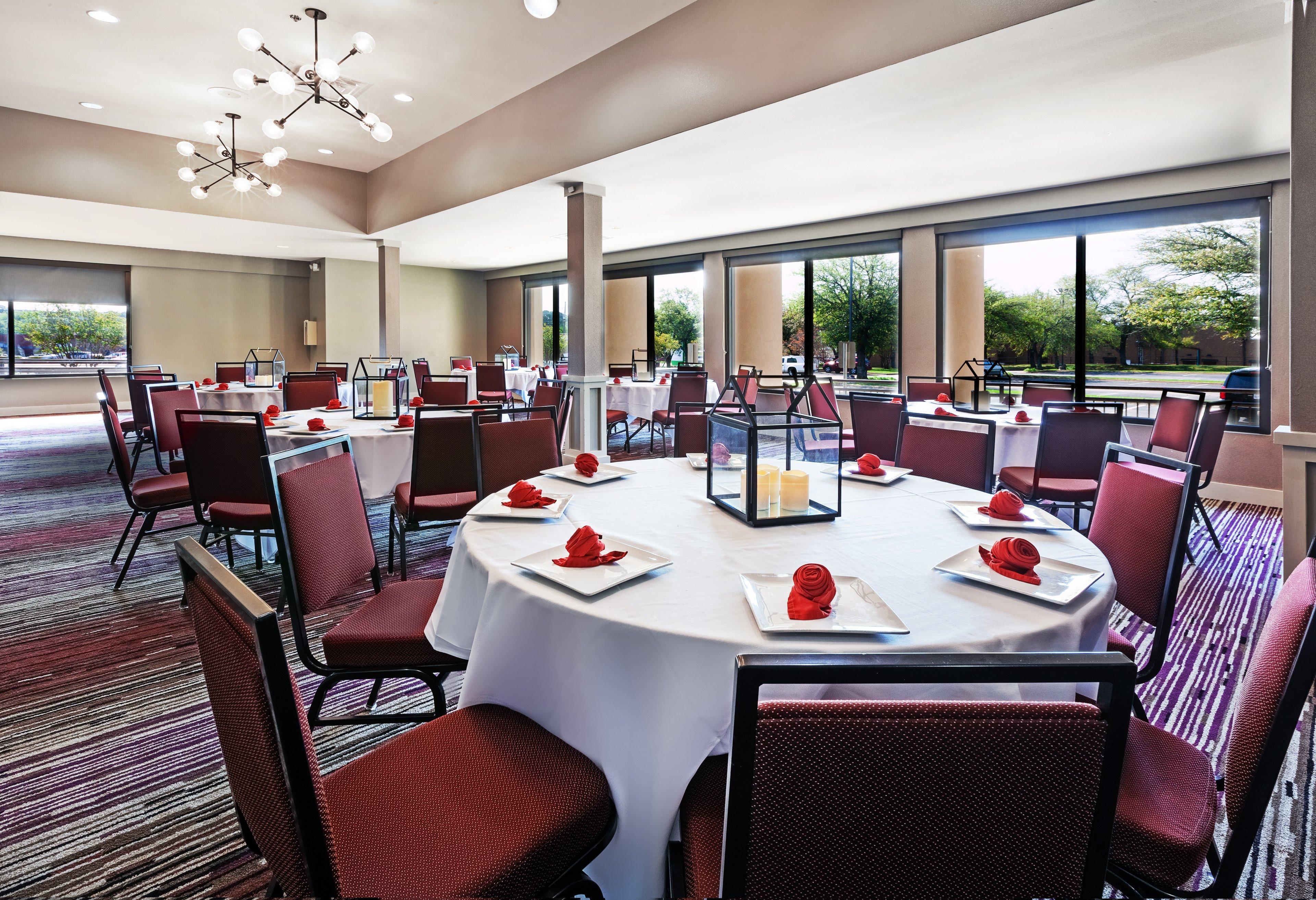 Holiday Inn Tyler - Conference Center By Ihg Exterior photo